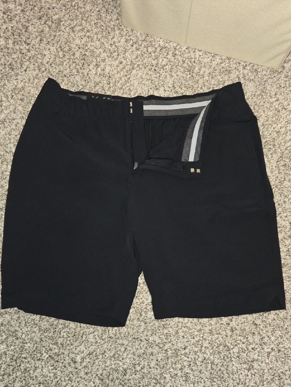 Under Armour Black Women's 9 Inch Golf Shorts
